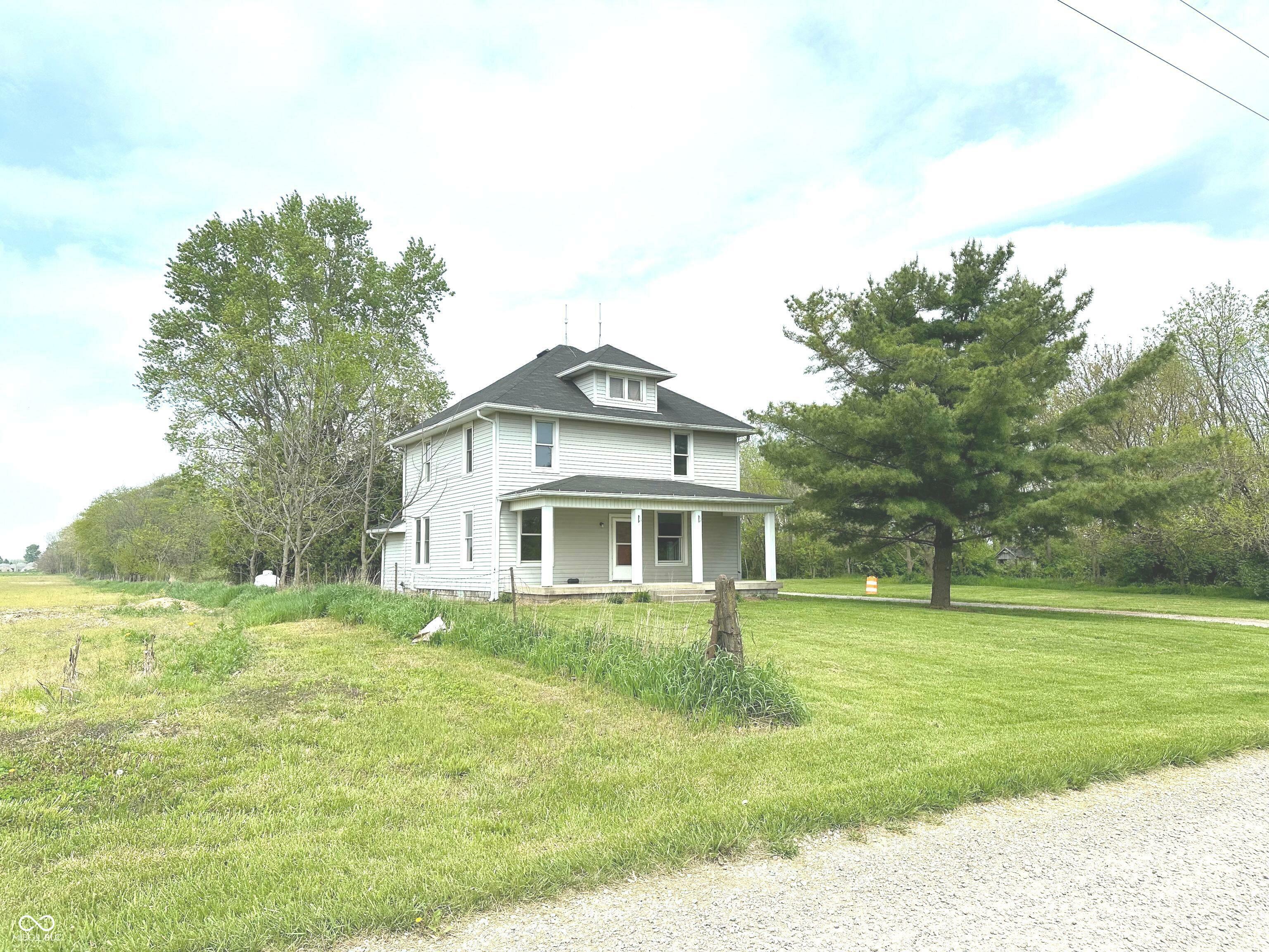 Property Photo: 660 N 700 E IN 46075