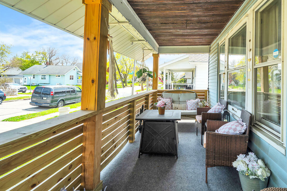 Property Photo: 6922 16th Ave WI 53143