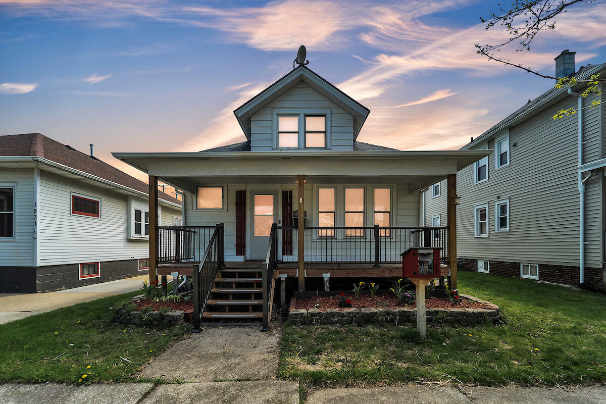1235 Grove Ave  Racine WI 53405 photo