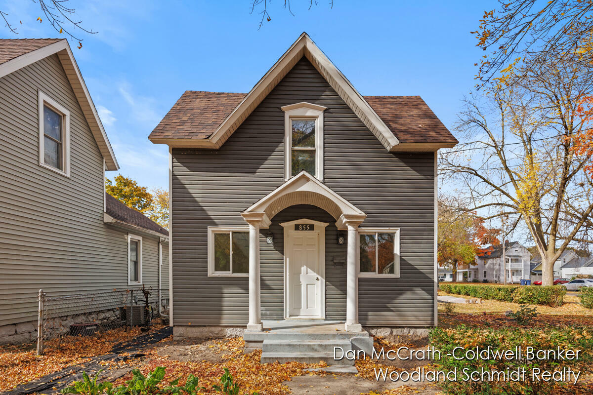 Property Photo:  855 McReynolds Avenue NW  MI 49504 
