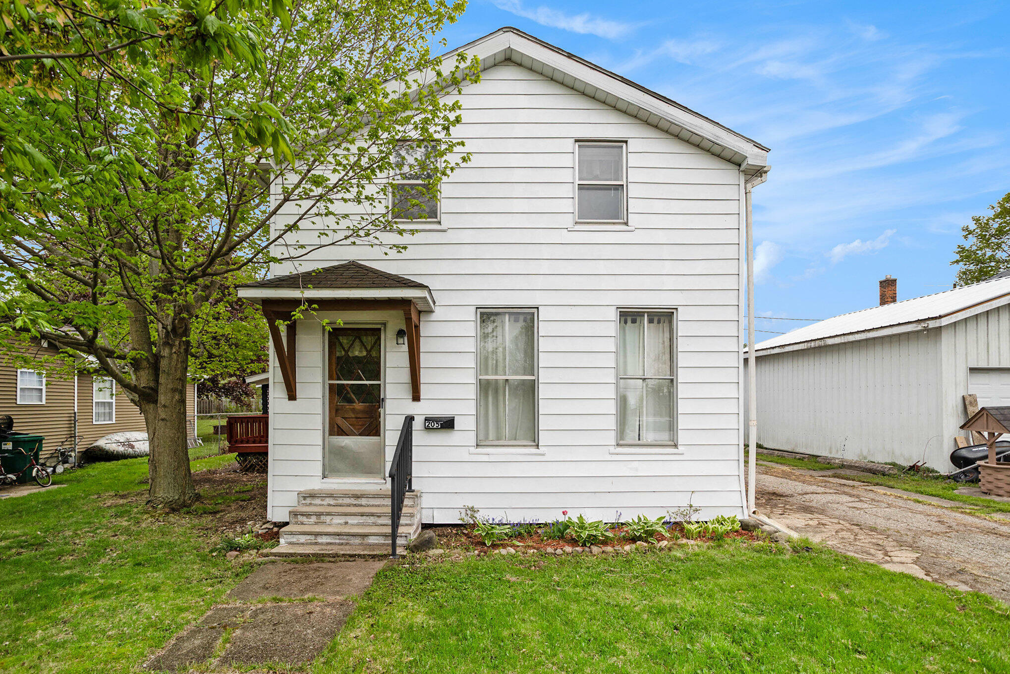 205 E Leigh Street  Homer MI 49245 photo