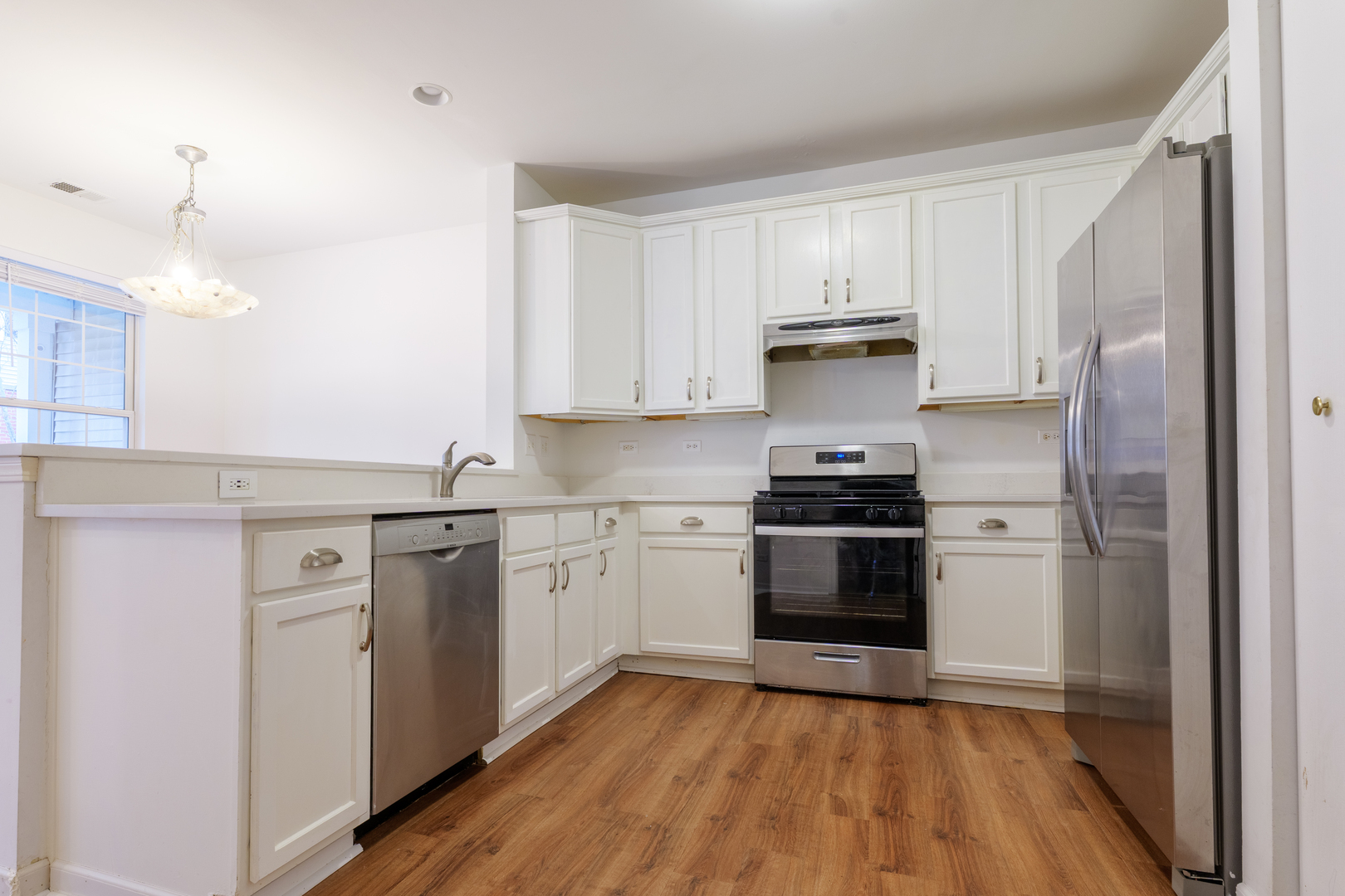 Property Photo: 261 Springbrook Trail IL 60543