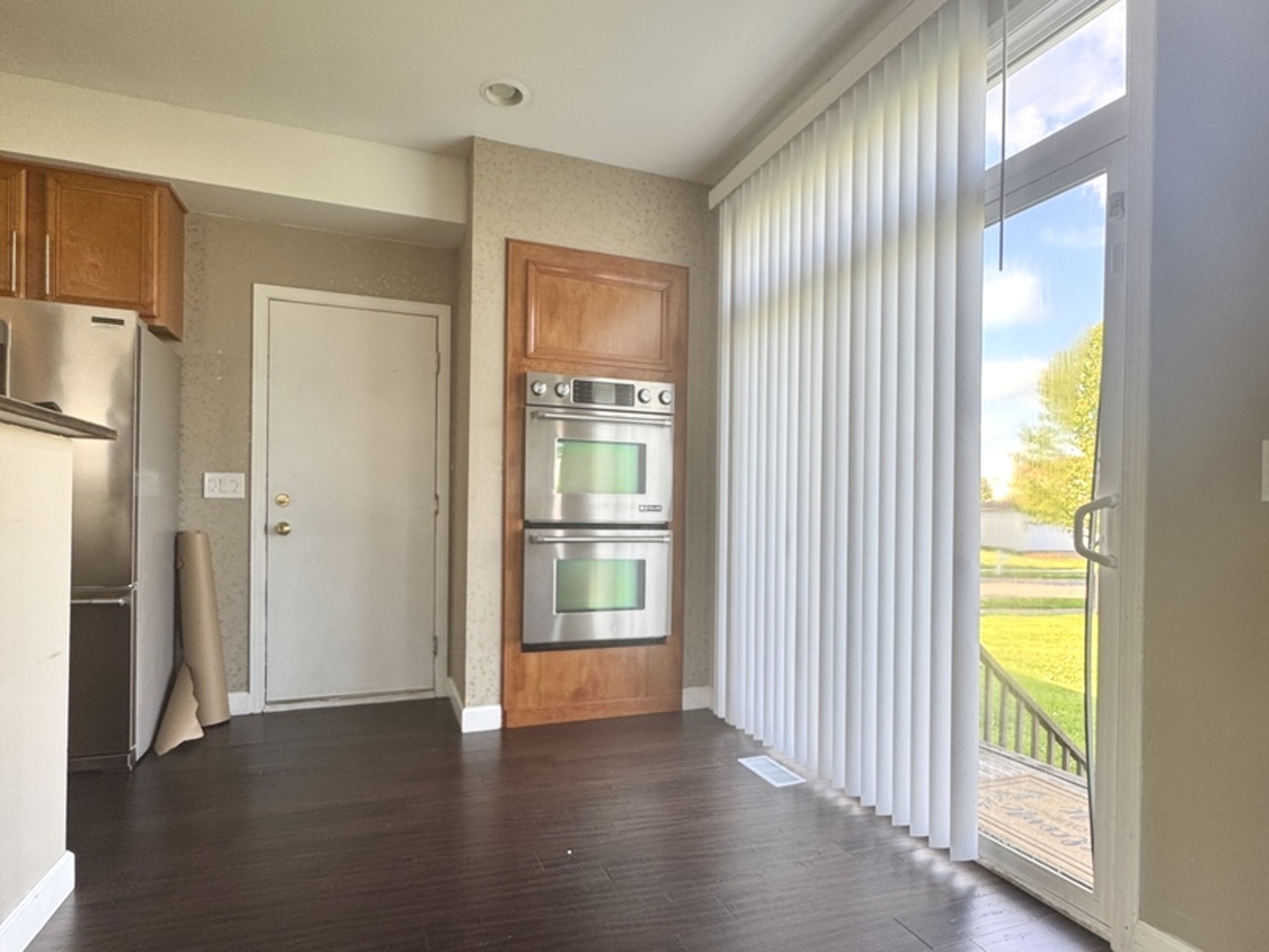 Property Photo:  1832 Westridge Place  IL 60504 