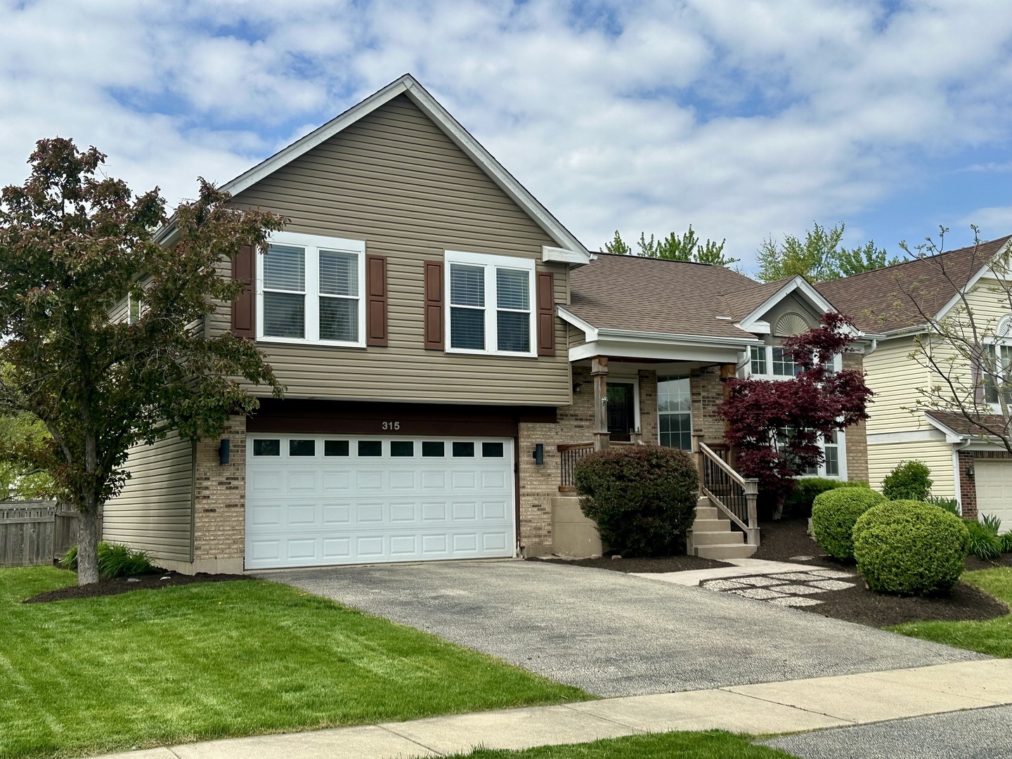 Property Photo: 315 Churchill Lane IL 60504