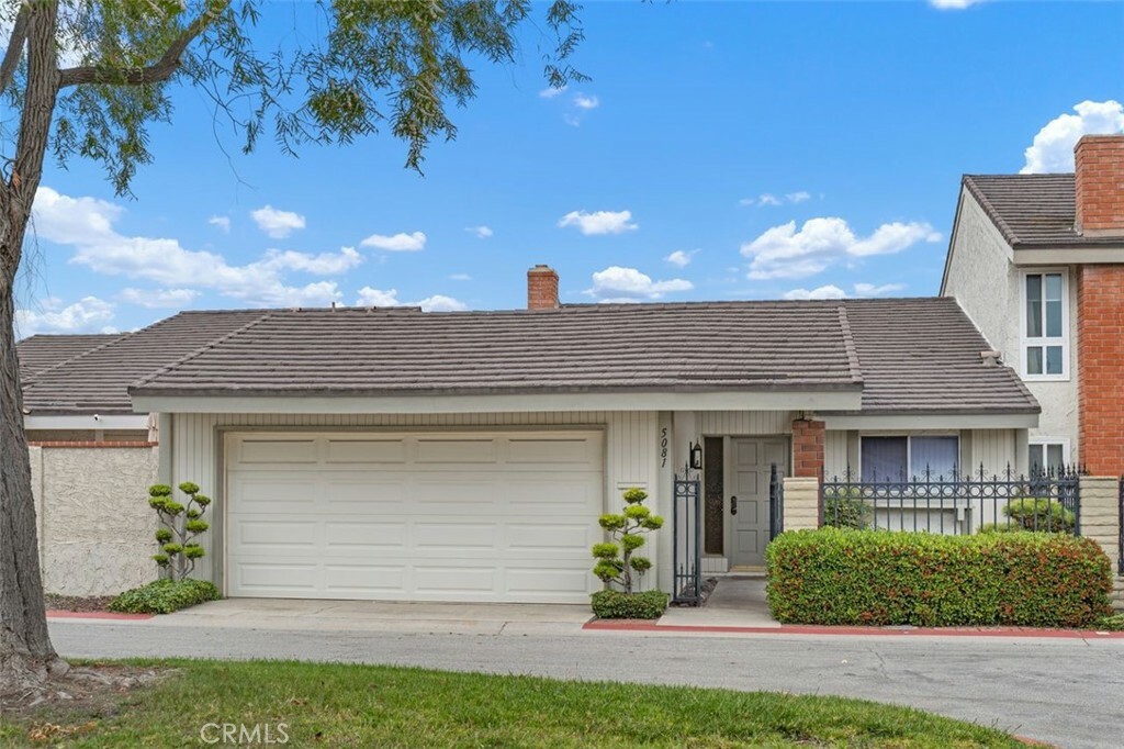 5081 Blackpool Road  Westminster CA 92683 photo
