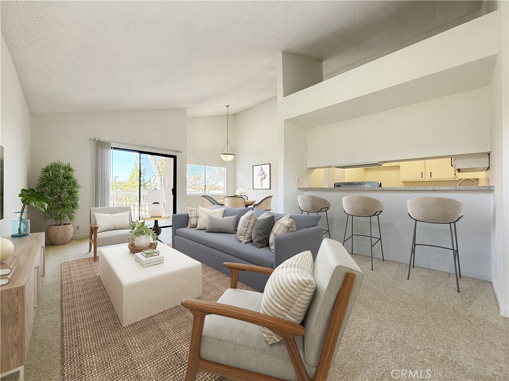Property Photo:  7422 Seastar Drive 5  CA 92648 
