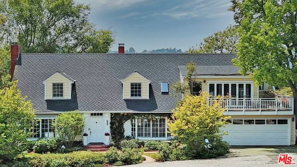 Property Photo: 3314 Wonder View Drive CA 90068