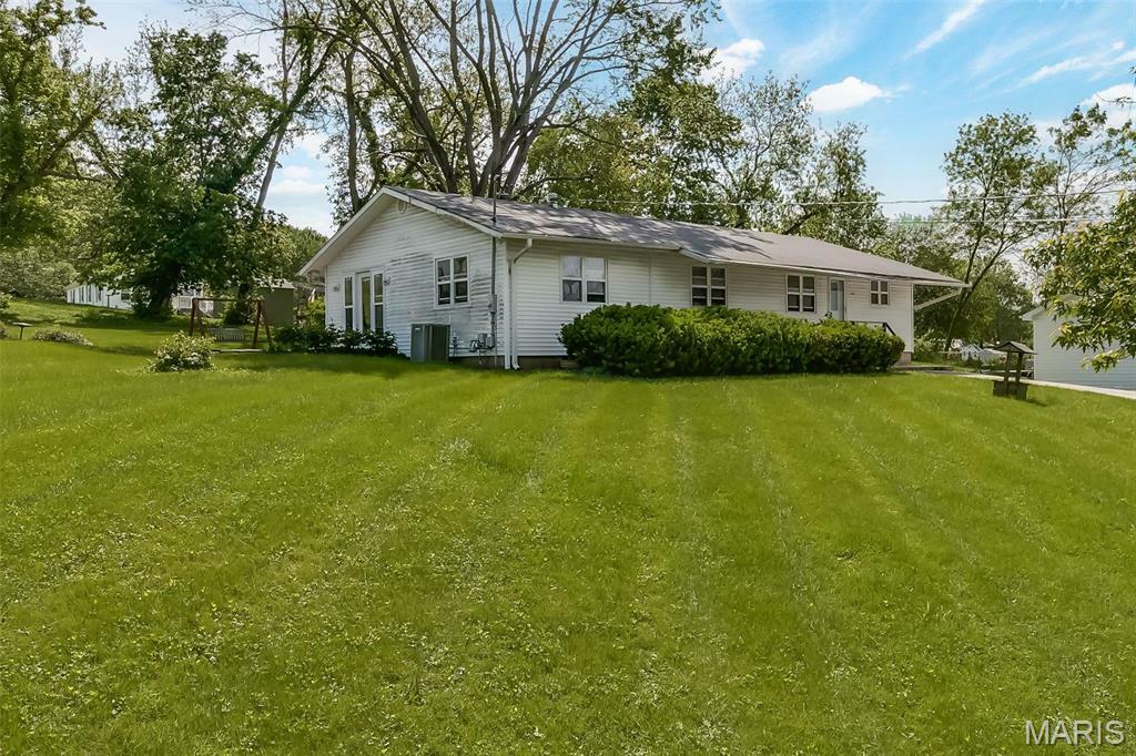 Property Photo: 128 Cumberland Avenue MO 63043