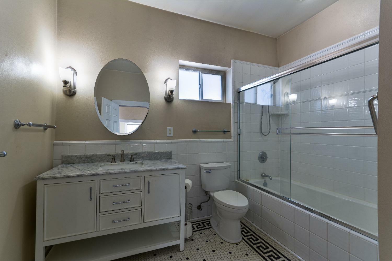 Property Photo: 1325 F Street CA 95814