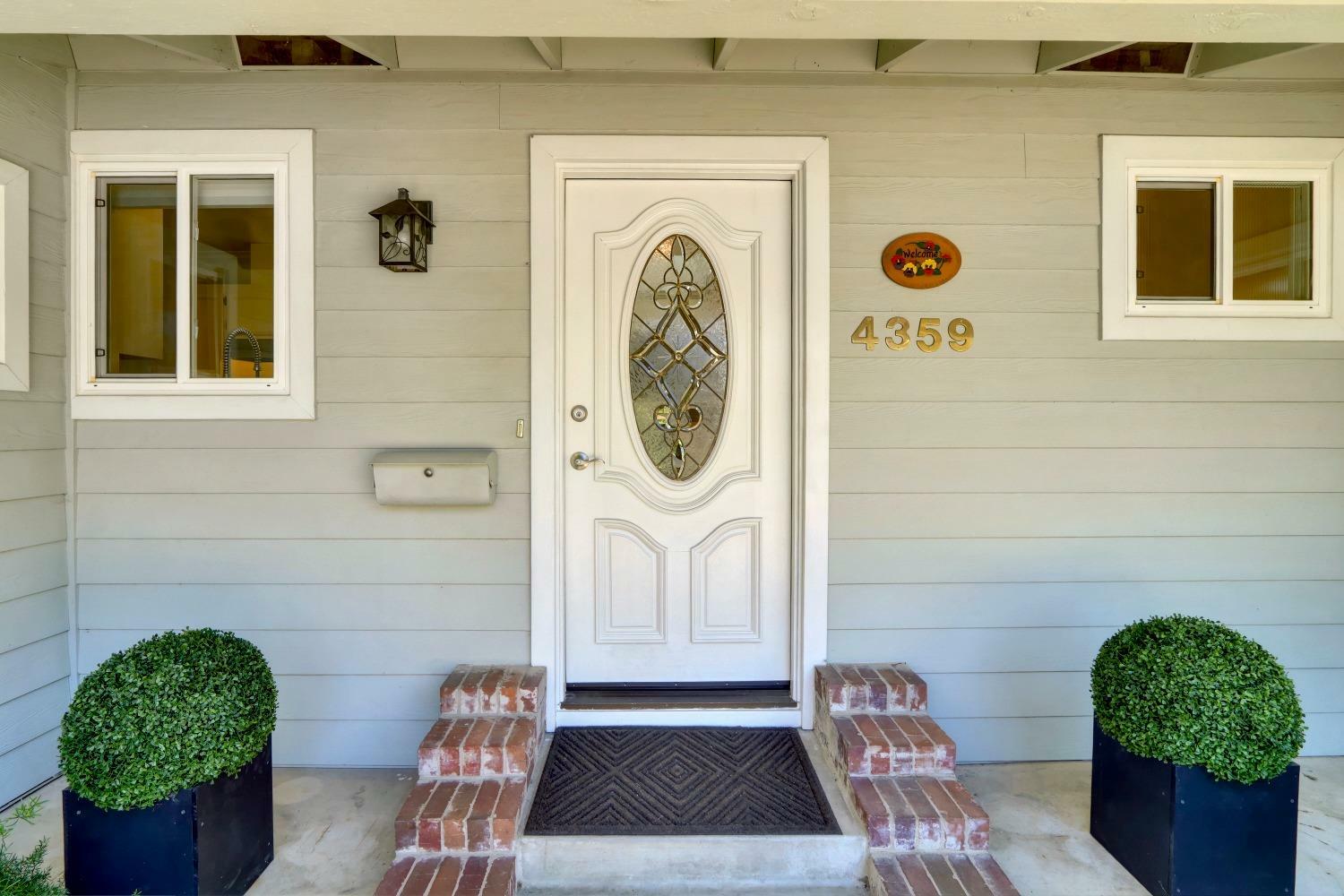 Property Photo: 4359 Galewood Way CA 95608