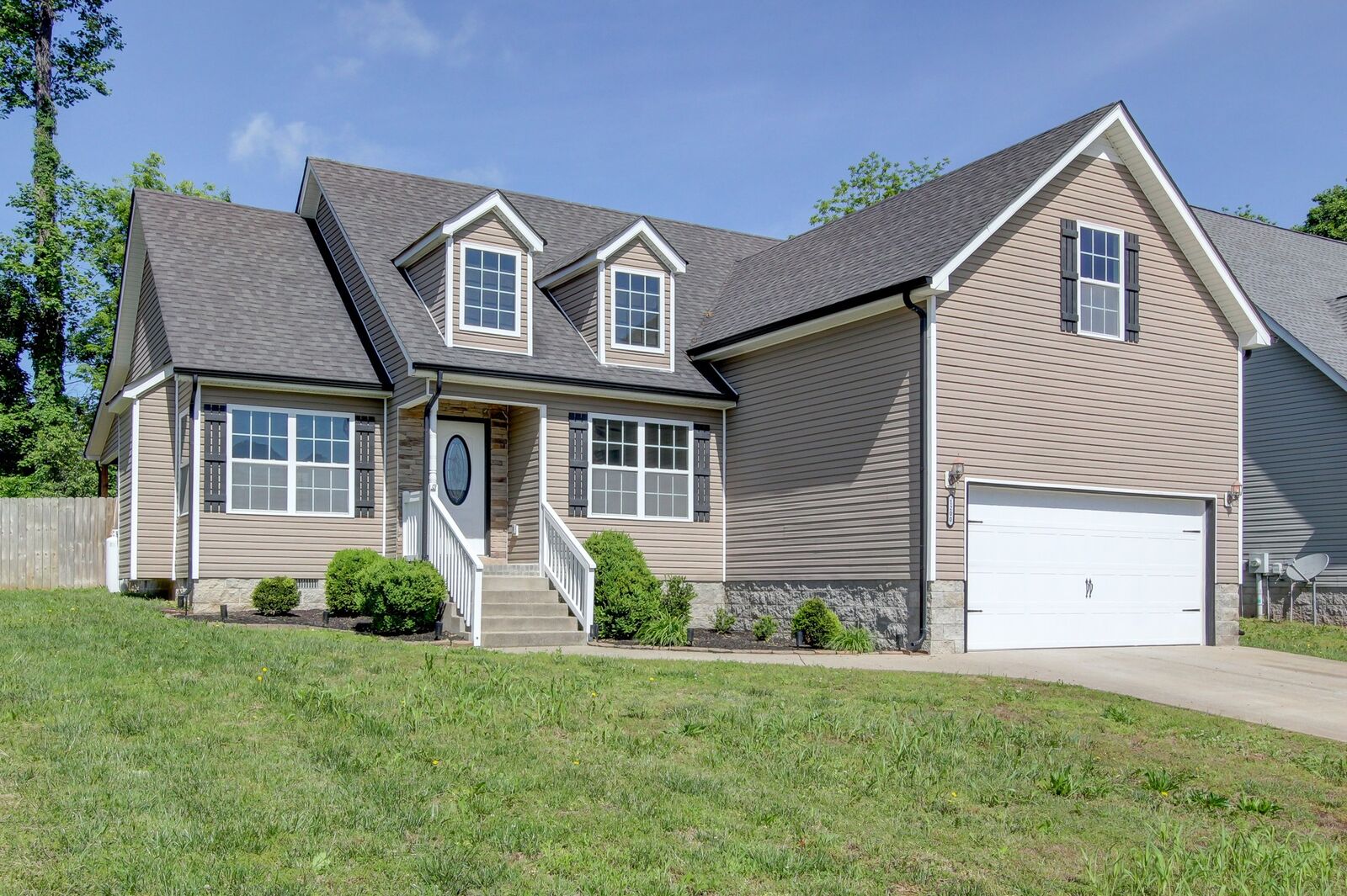 Property Photo: 1200 Morstead Dr TN 37042