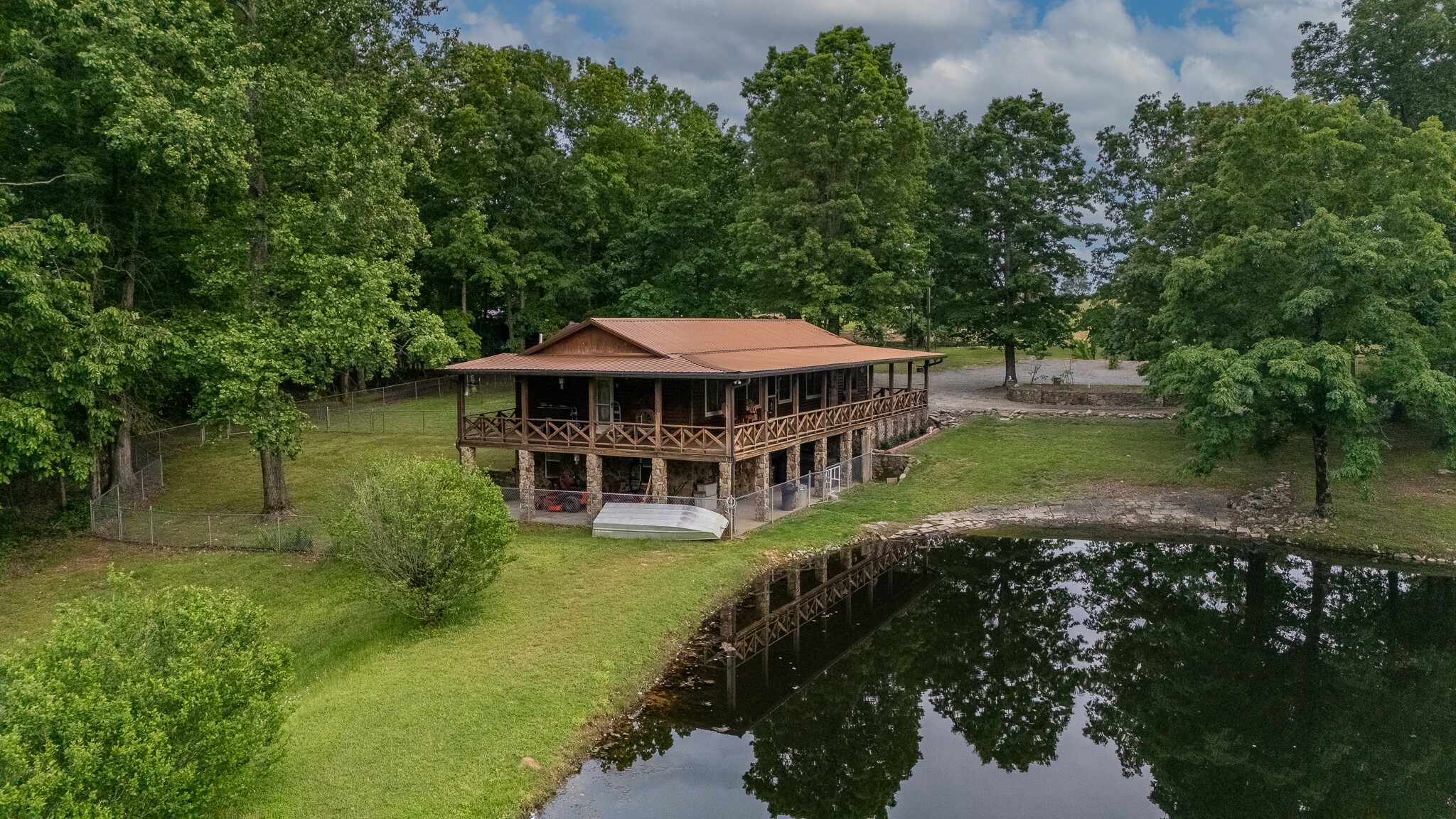 Property Photo:  9850 Buttermilk Ridge Rd  TN 38464 
