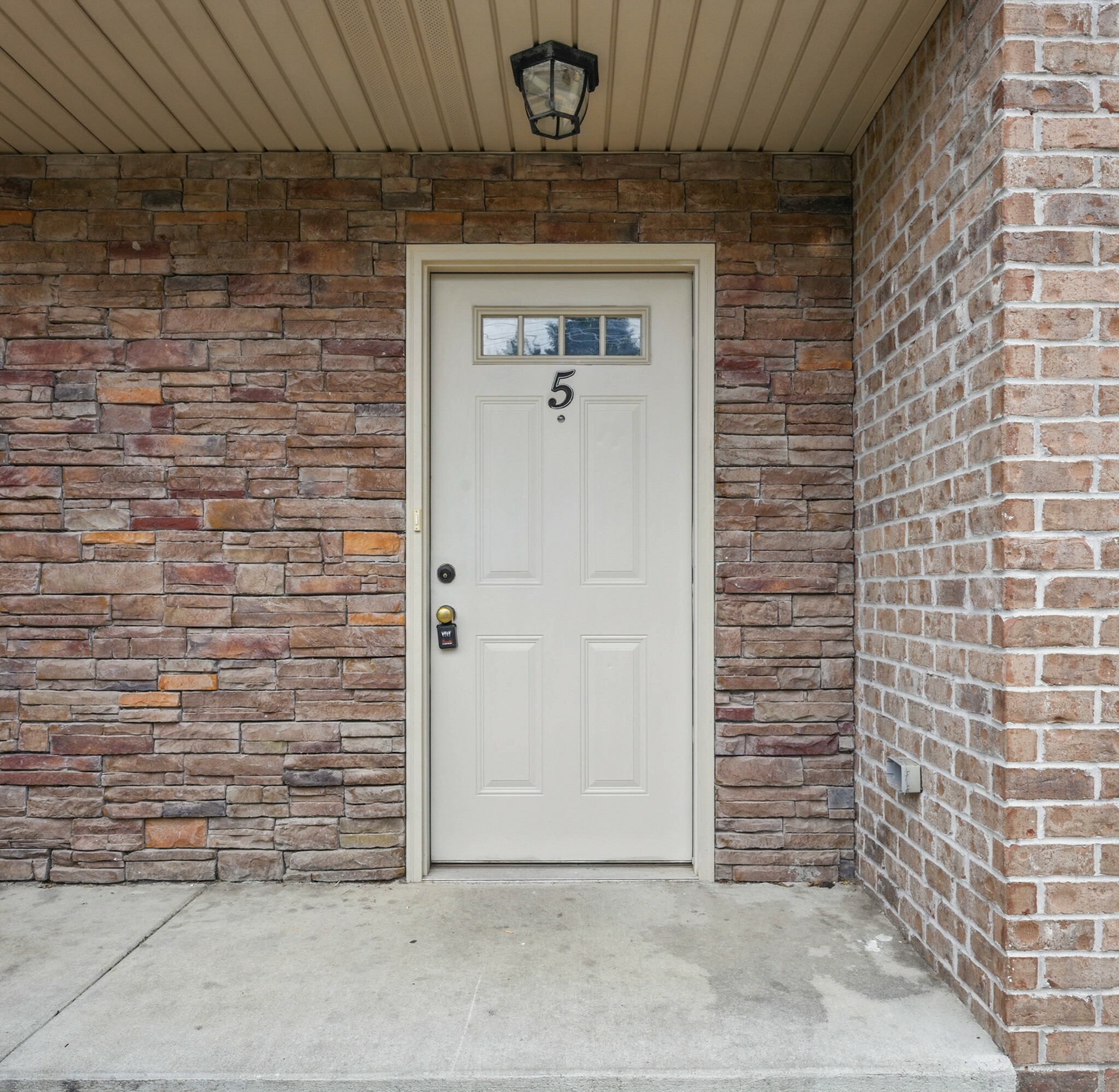 Property Photo: 850 Tracy Ln 5 TN 37040