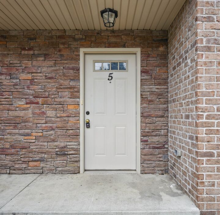 Property Photo:  850 Tracy Ln 5  TN 37040 