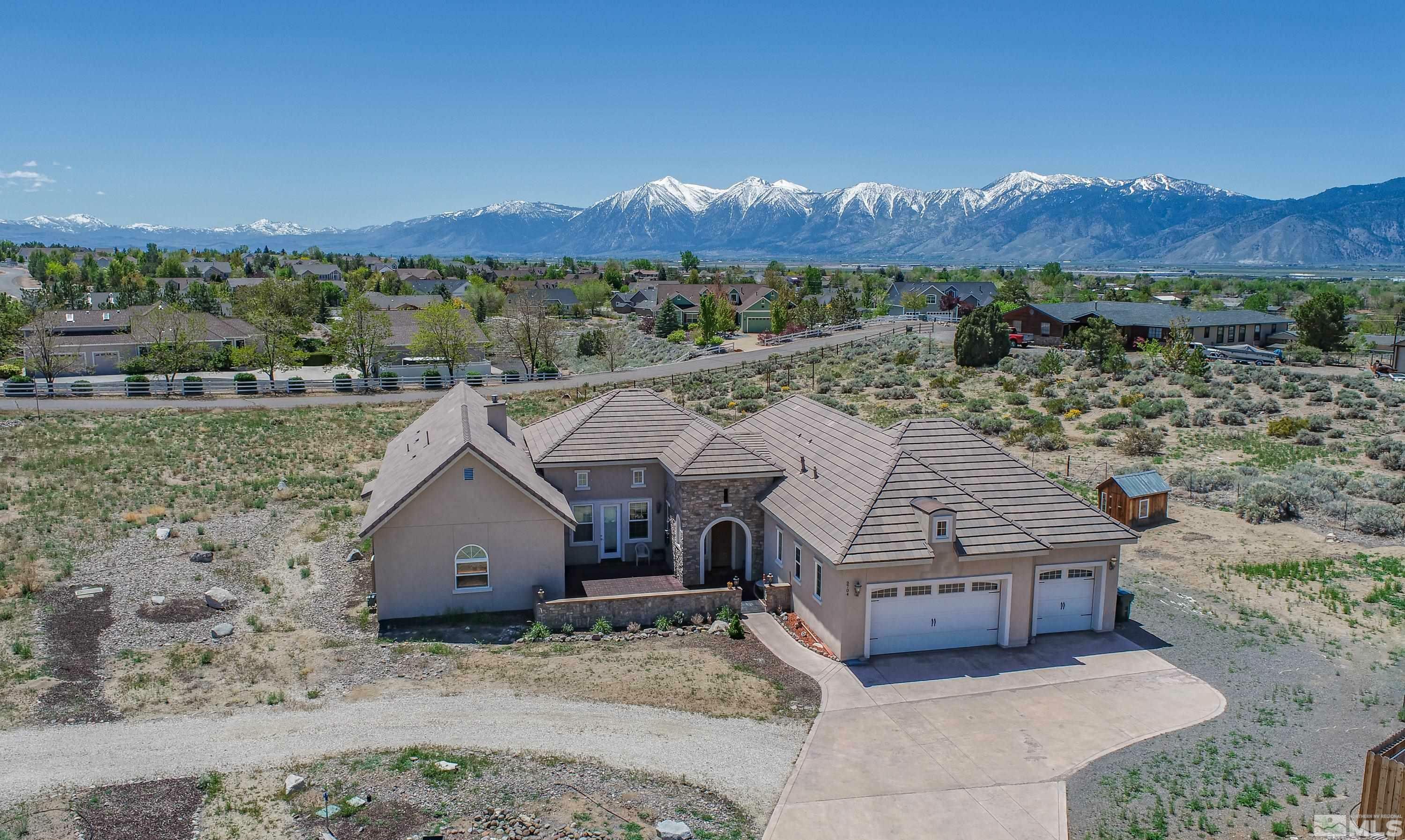 Property Photo: 2704 Thirsty Magoo Court NV 89423