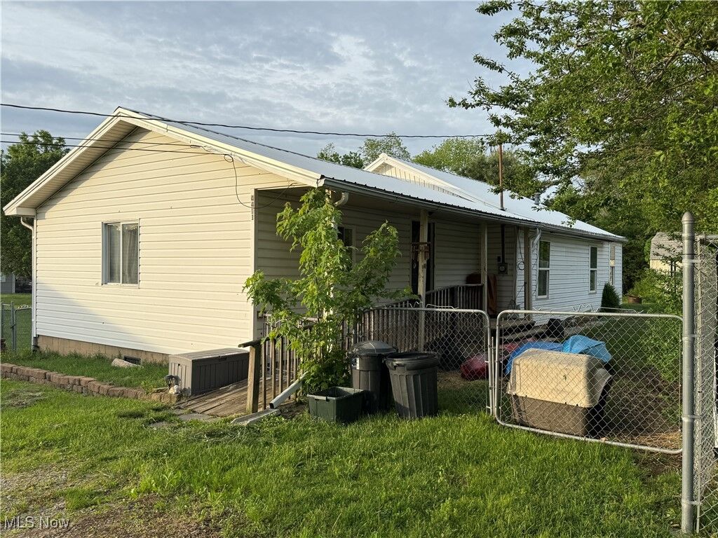 Property Photo: 4411 12th Avenue WV 26101