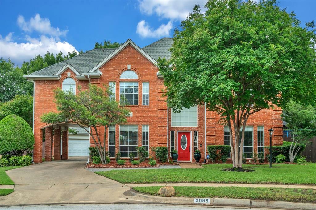 Property Photo: 2085 Idlewood Drive TX 76051