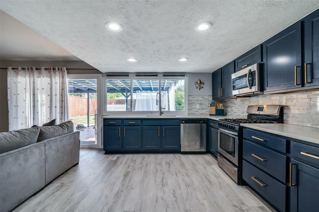 Property Photo: 1301 Windy Meadow Drive TX 75023