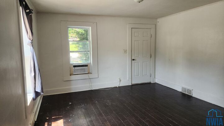 Property Photo: 1012 1/2 Virginia St IA 51105