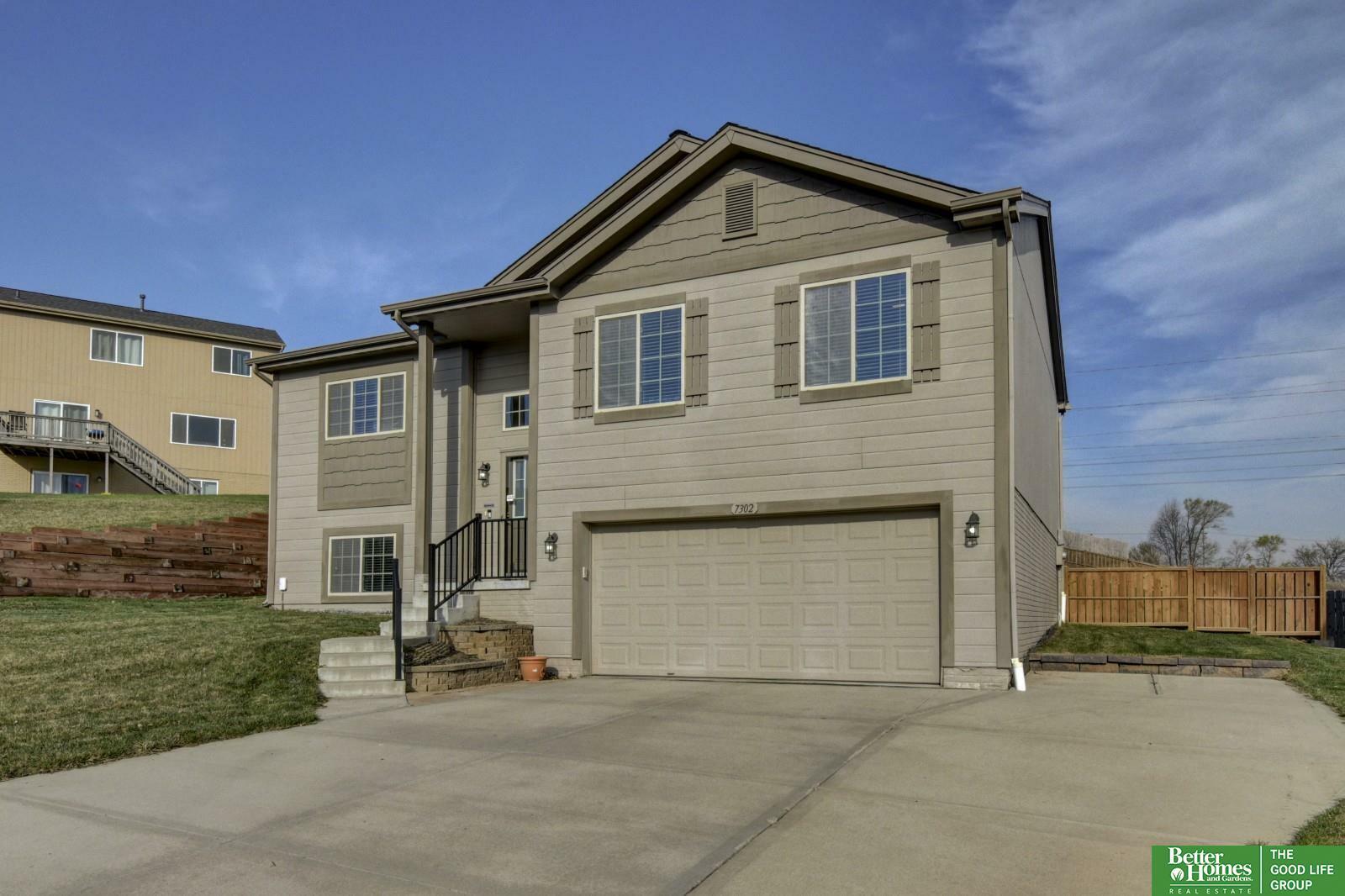 Property Photo: 7302 N 143rd Street NE 68142