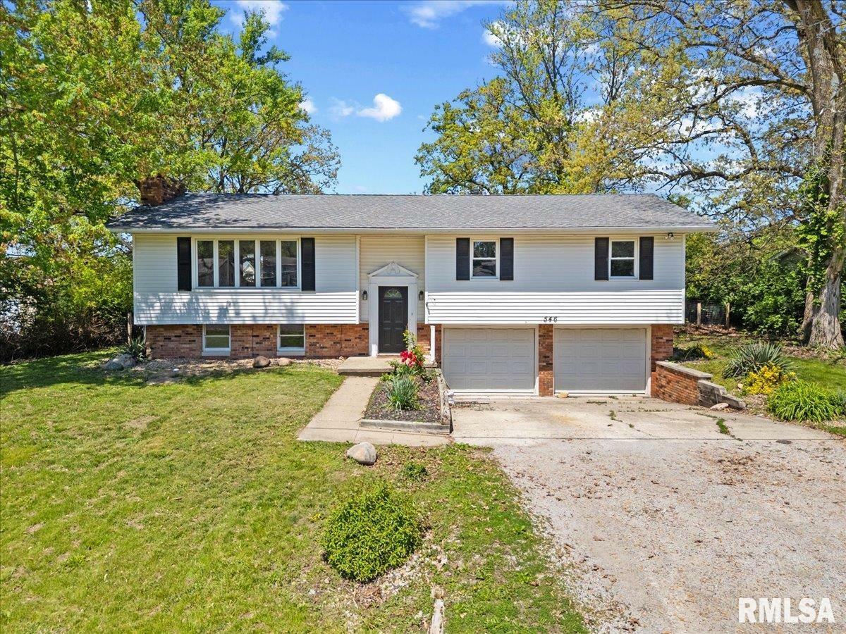 546 Oak Street  Metamora IL 61548 photo