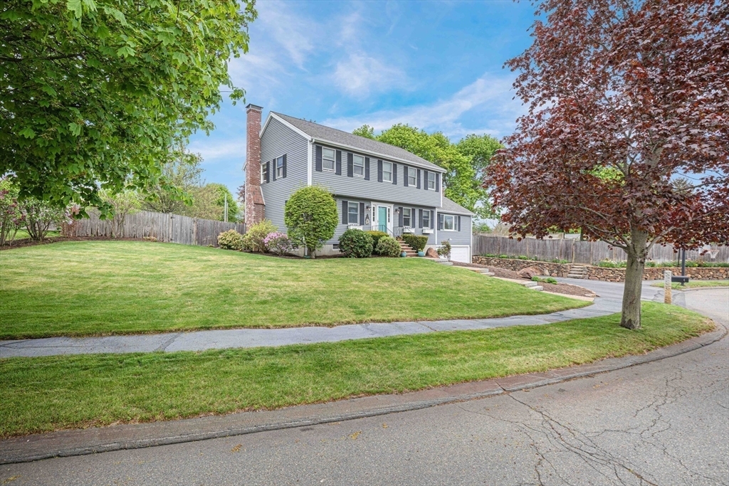 Property Photo:  4 Norwich Rd.  MA 01923 