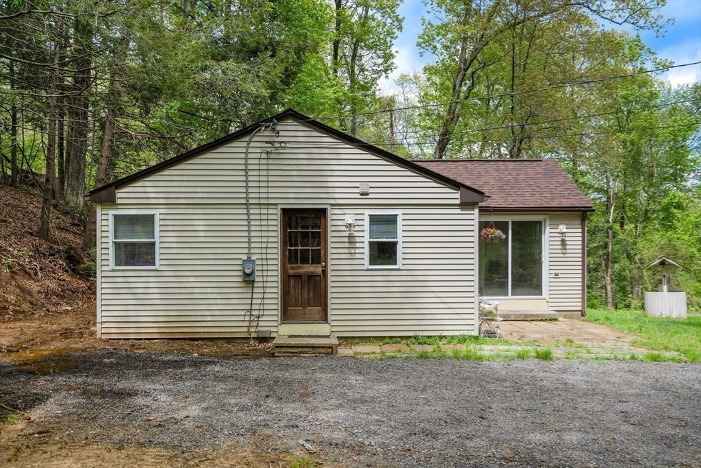 Property Photo: 8 Heritage Dr MA 01521