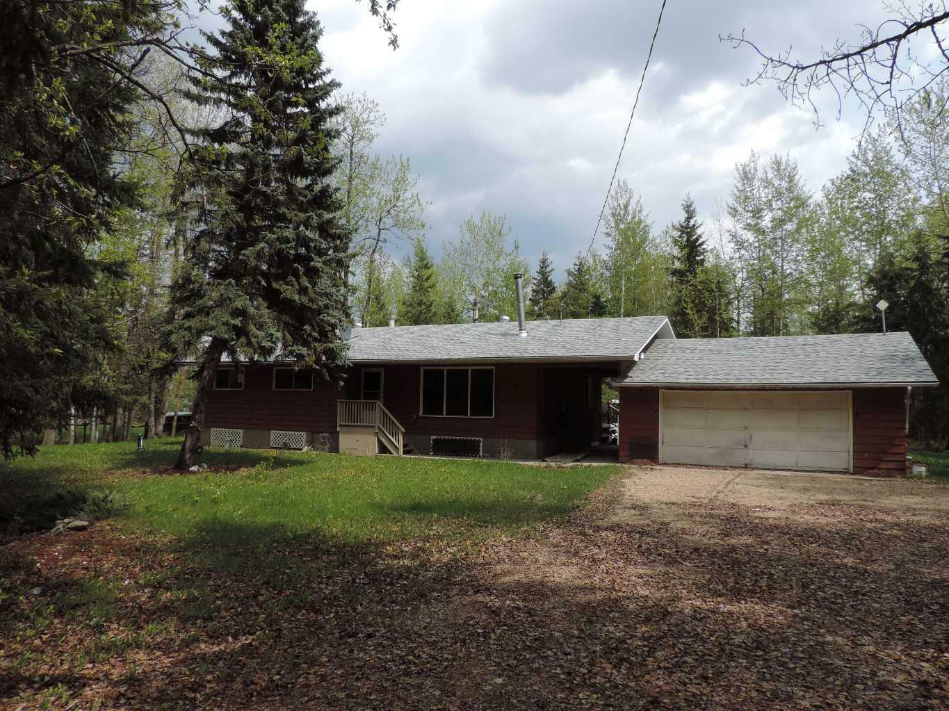 Property Photo: 11 Parkland Way Way AB T0C 2J0