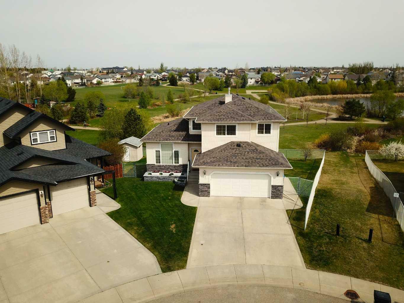 Photo de la propriété: 27 Parkview Close AB T4M 0G1