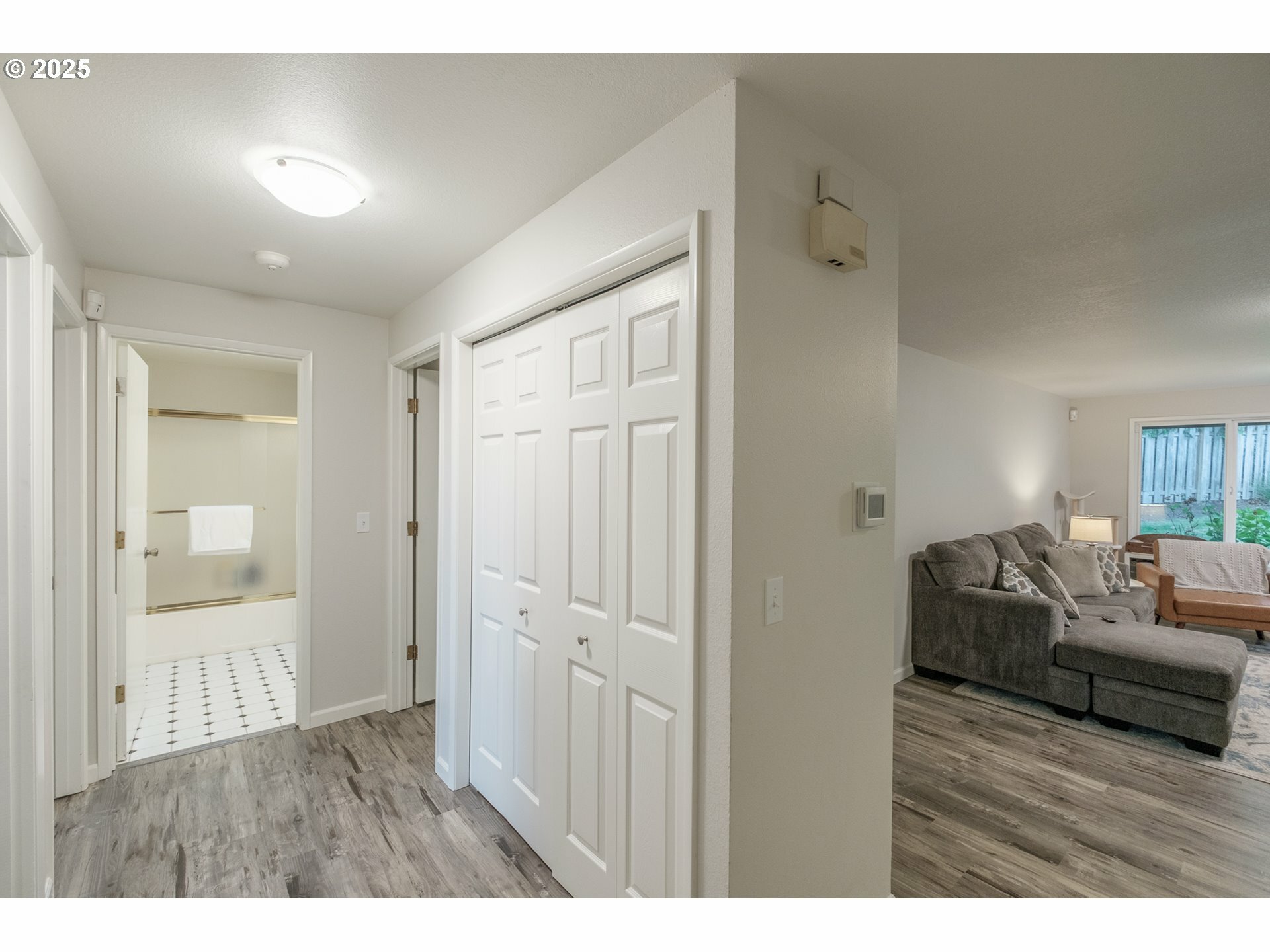Property Photo: 3727 NW Arrowood Cir OR 97330