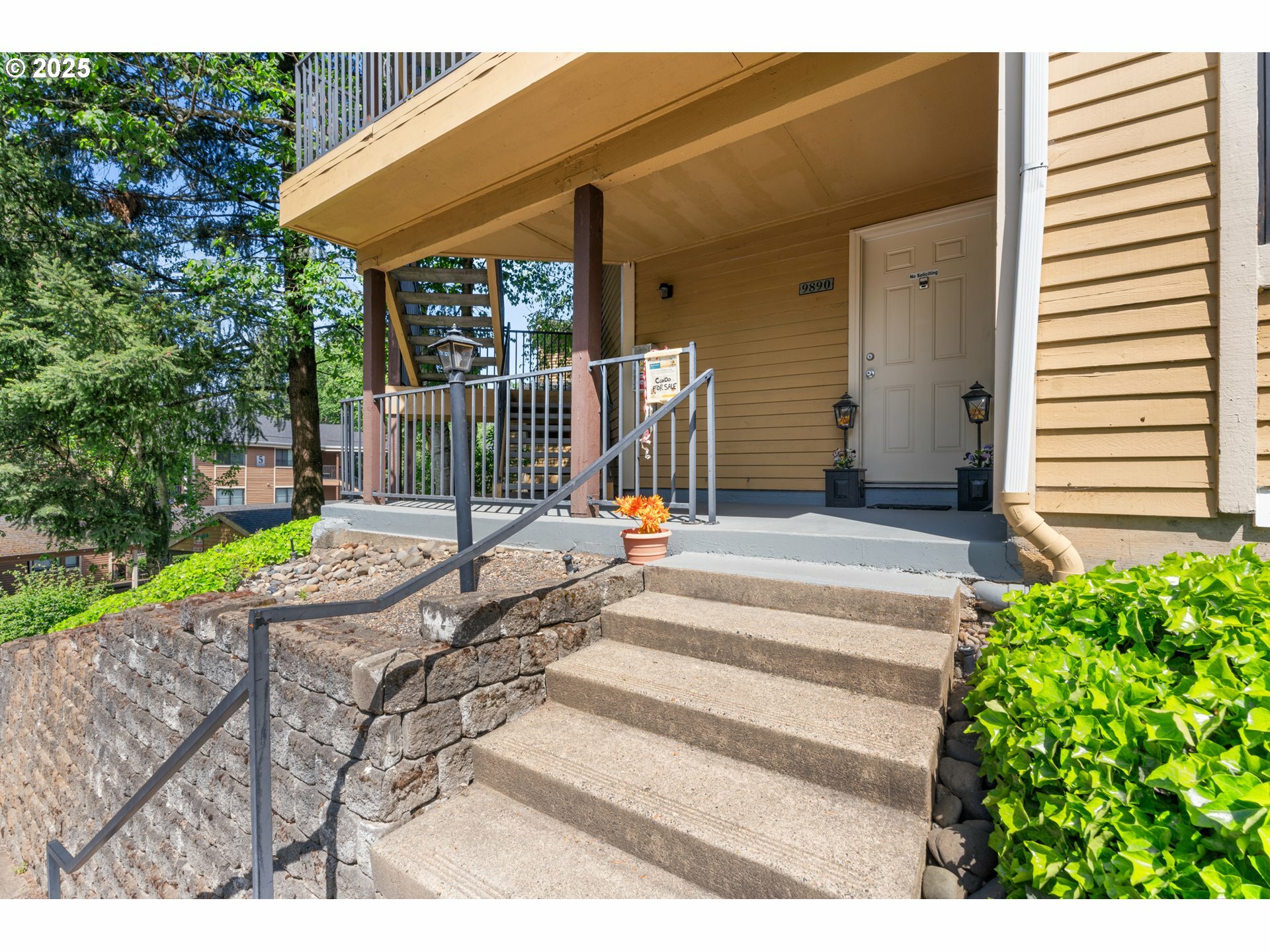 9890 SE Talbert St Bldg 8  Clackamas OR 97015 photo