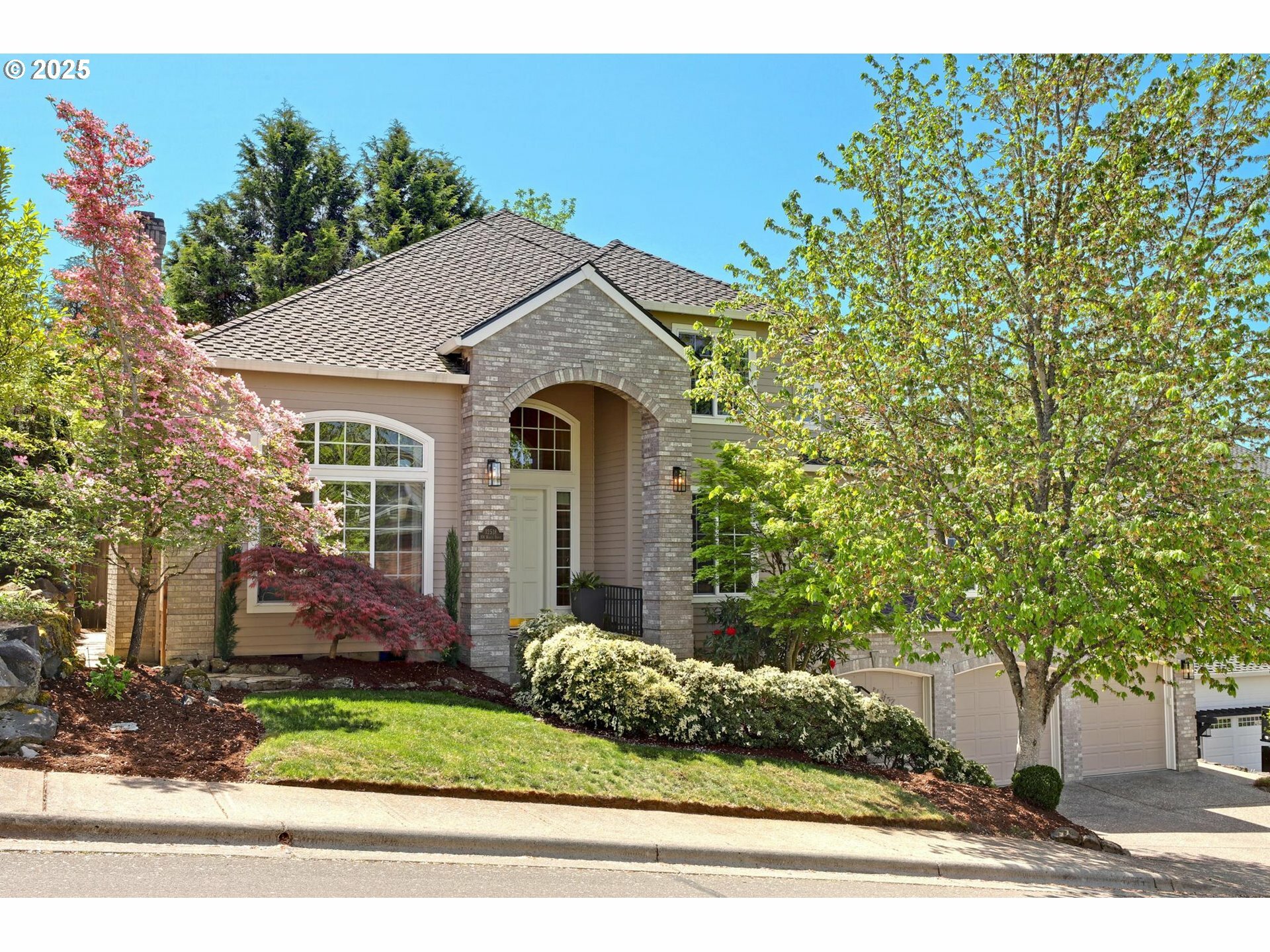 12518 NW Waker Dr  Portland OR 97229 photo