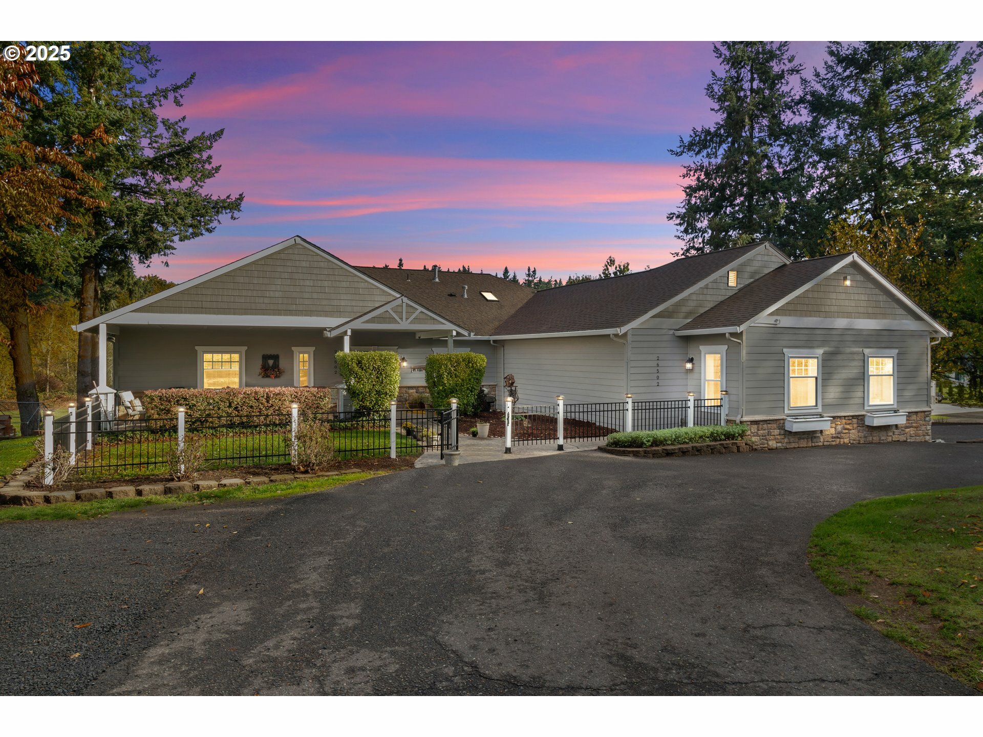 Property Photo: 26500 SE 5th St WA 98607