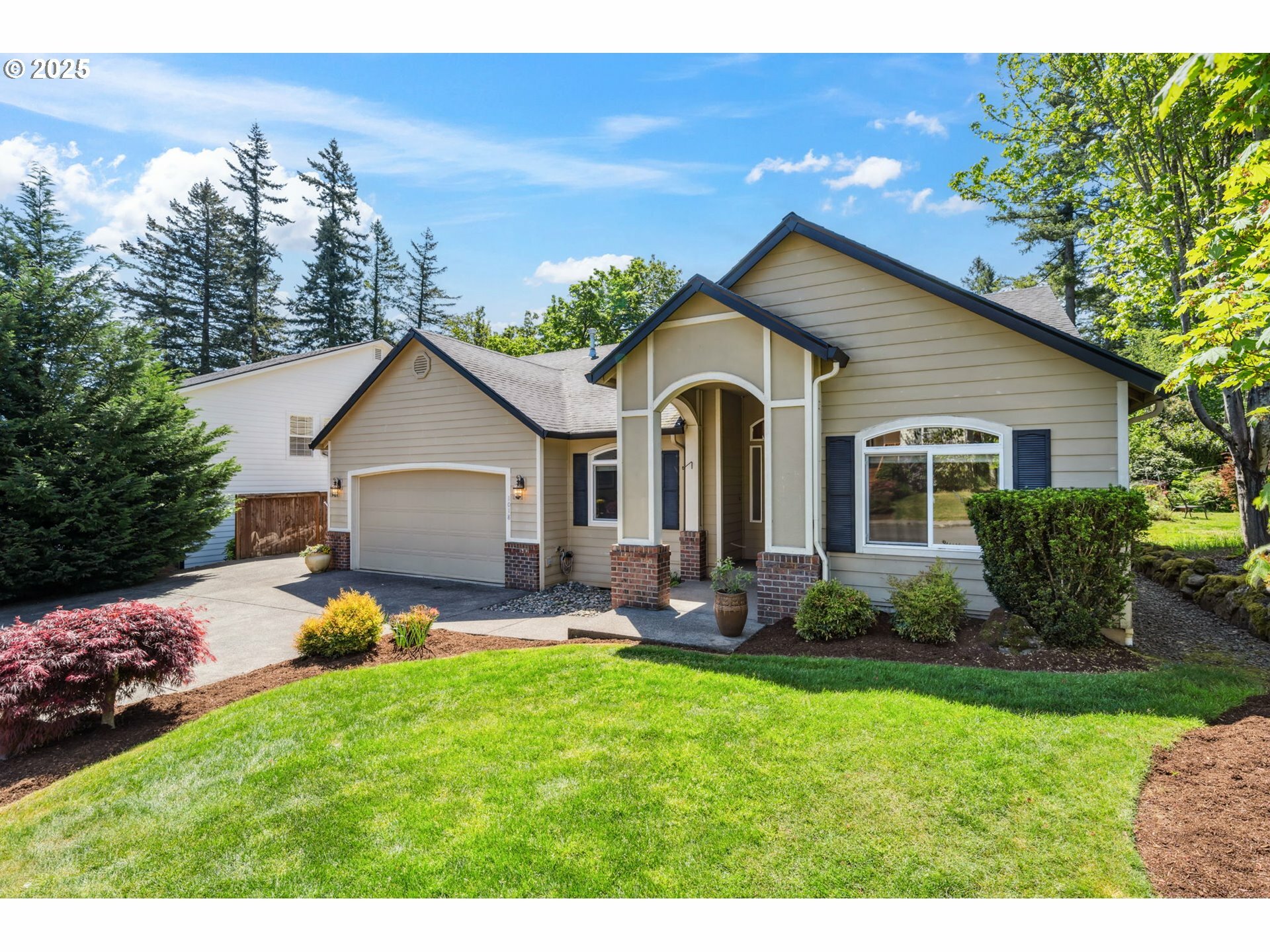Property Photo: 1018 NW 21st Ave WA 98607