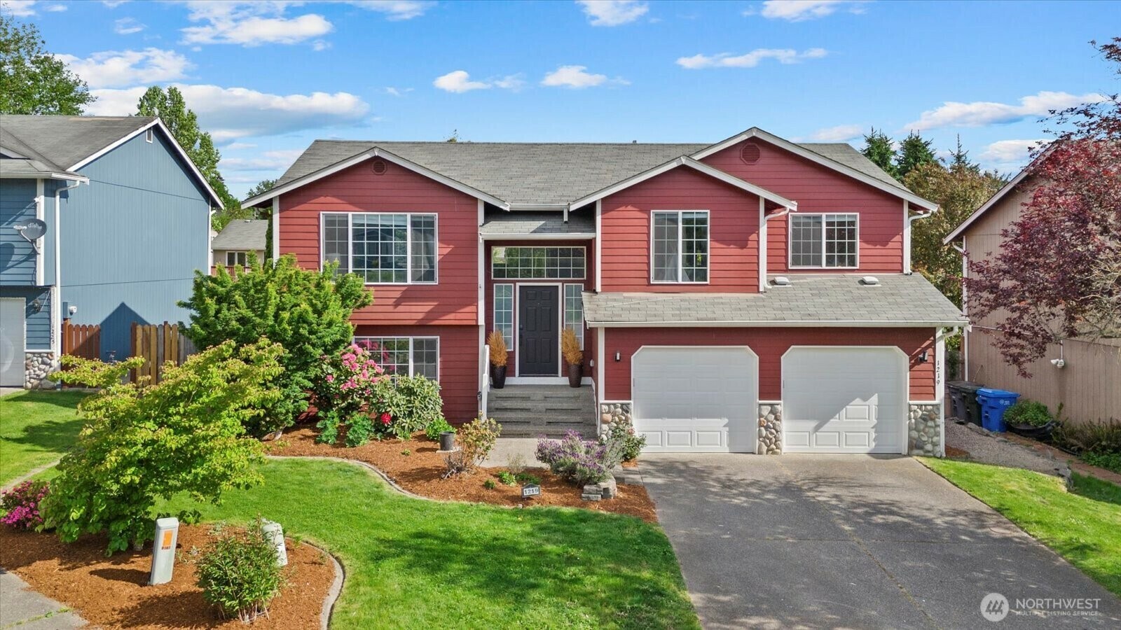 Property Photo: 1219 30th Avenue Ct SW WA 98373