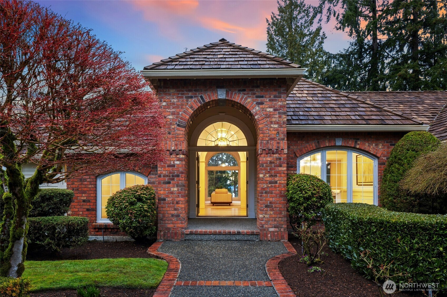 9416 NE 25th Street  Clyde Hill WA 98004 photo