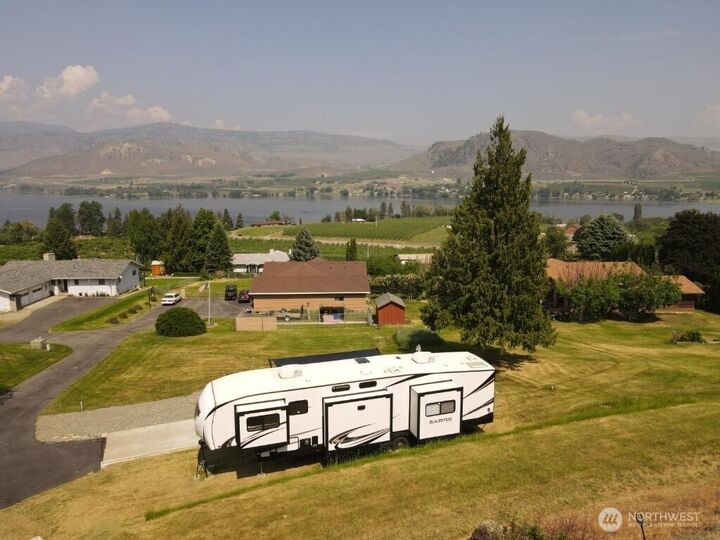 Property Photo:  9 D  Rose Street  WA 98844 