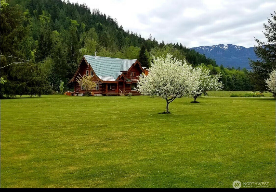 Property Photo: 53932 Rockport Cascade Road WA 98283