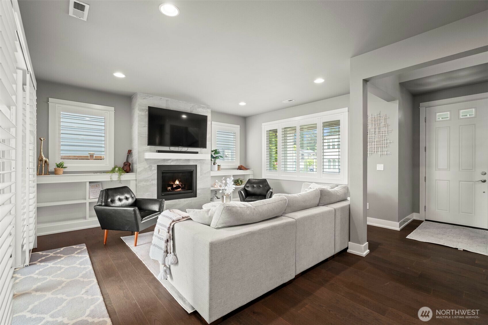 Property Photo: 3855 Sawtooth Court WA 98332