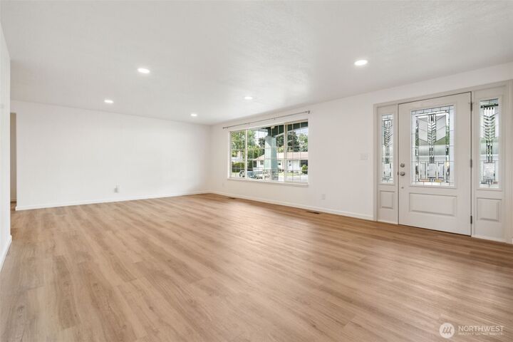 Property Photo: 133 Bradley Street WA 99362