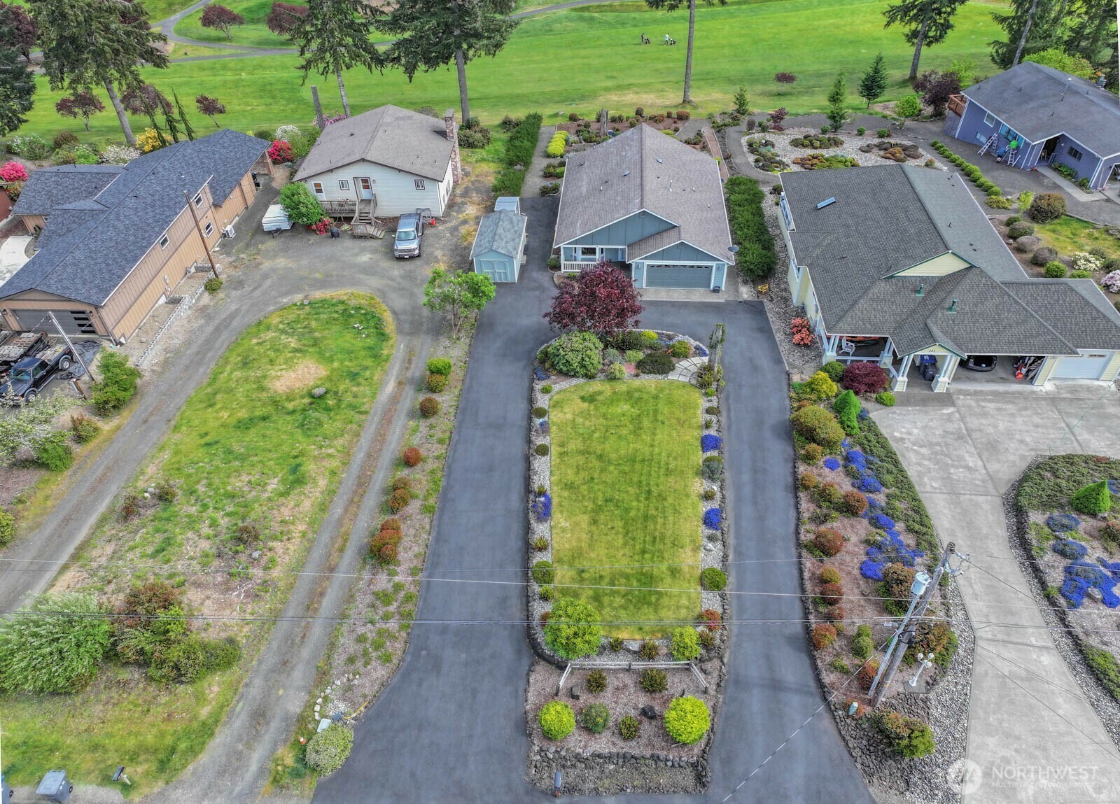 Property Photo: 121 E Connemara Way WA 98584