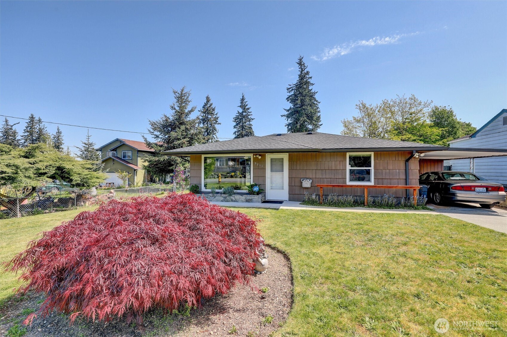 Property Photo: 5711 Lombard Avenue WA 98203
