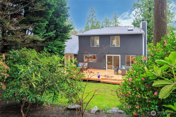 Property Photo:  11635 NE 95th Street  WA 98033 