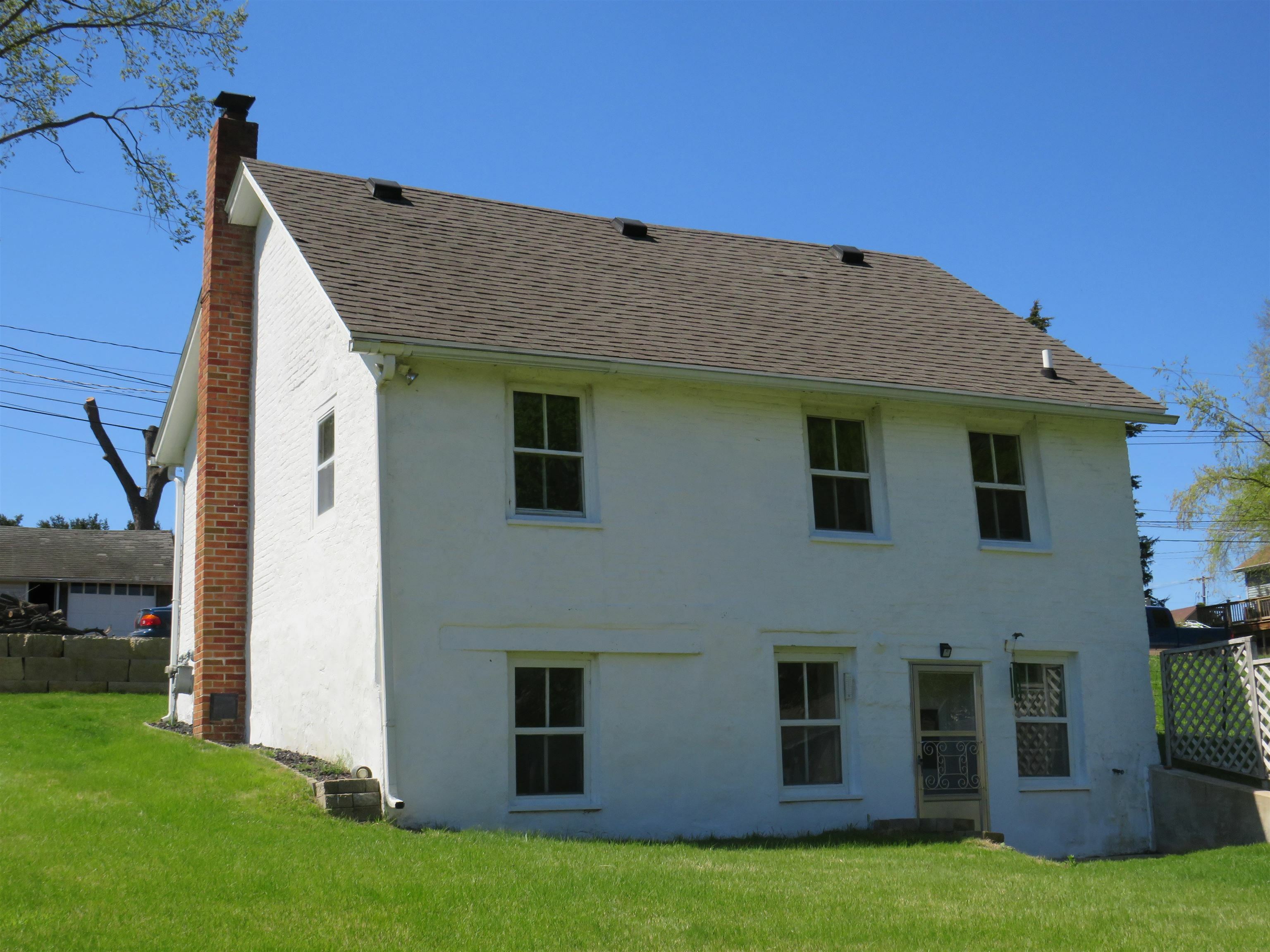 Property Photo: 236 S Hickory Street IL 61036
