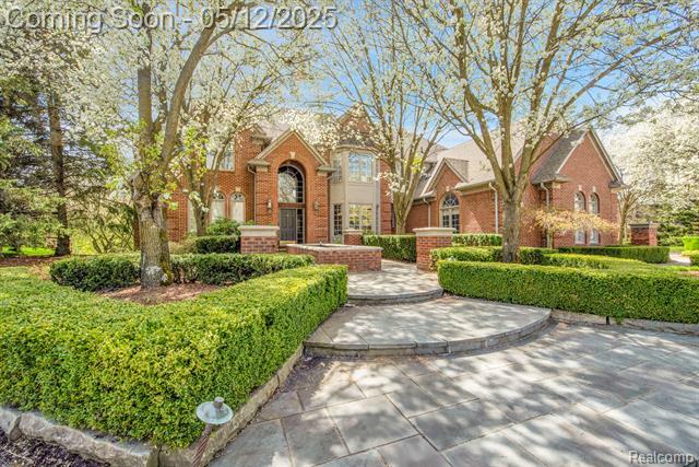 Property Photo: 1168 Autumnview Drive MI 48307