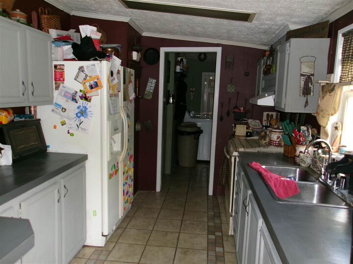 Property Photo:  1203 Fairacres Road  IN 47374 