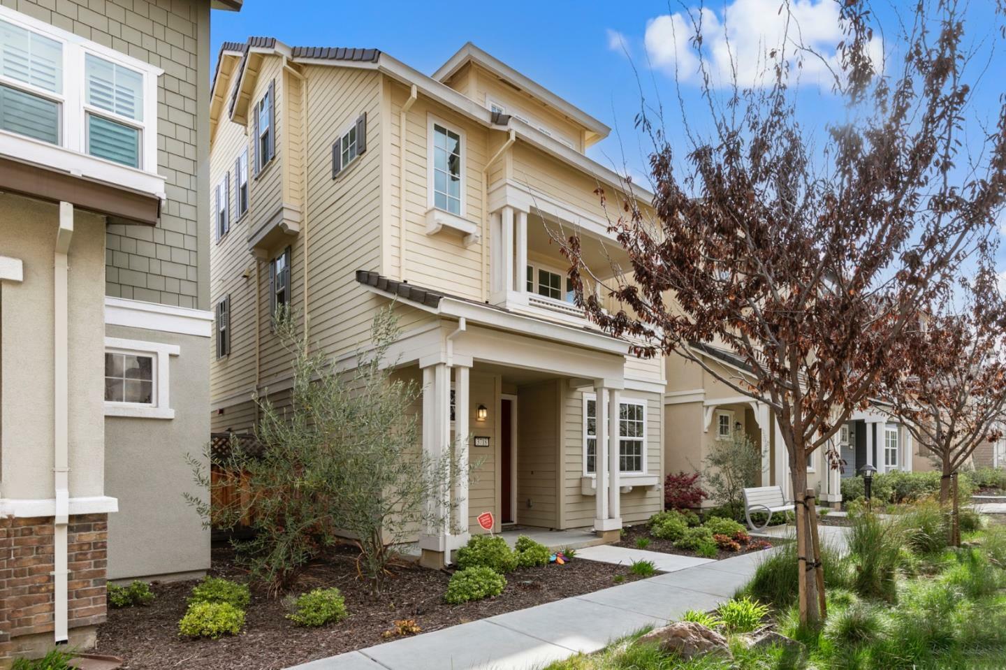 Property Photo: 3718 Pyramid Way CA 94043
