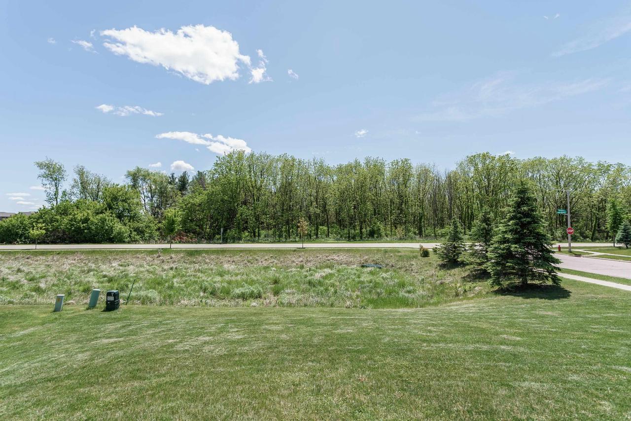 Property Photo:  9919 Bronze Leaf Lane  WI 53562 
