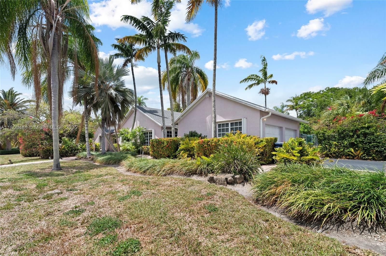 Property Photo: 9905 SW 131st St FL 33176
