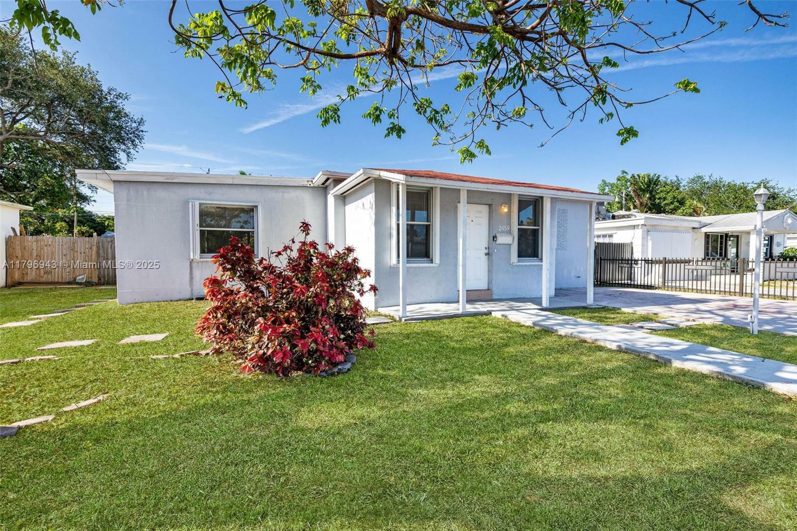 Property Photo: 2459 Funston St FL 33020